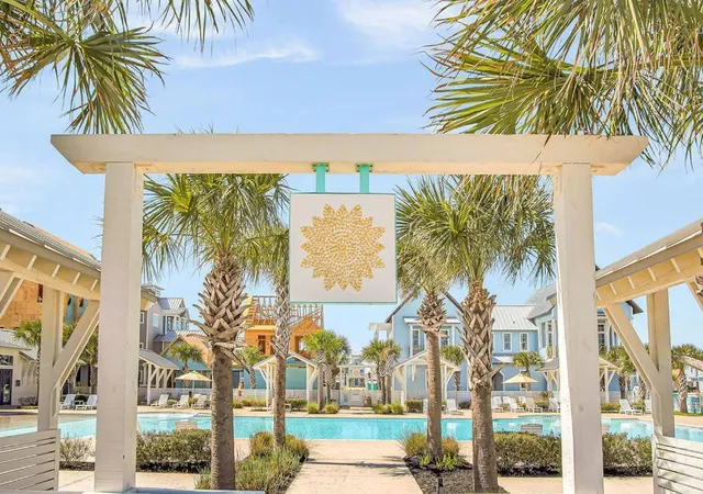 Photo 3 of Condo for sale at 630 W Center Sq #303, Port Aransas, TX 78373 | MLS# 7258158 | Listing updated on 2026-07-28
