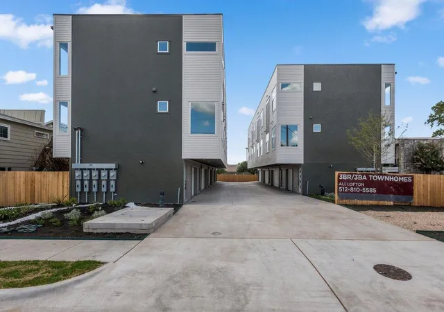 1st image of 7920 Mullen Dr #5, Austin, TX 78757 | MLS# 3230792