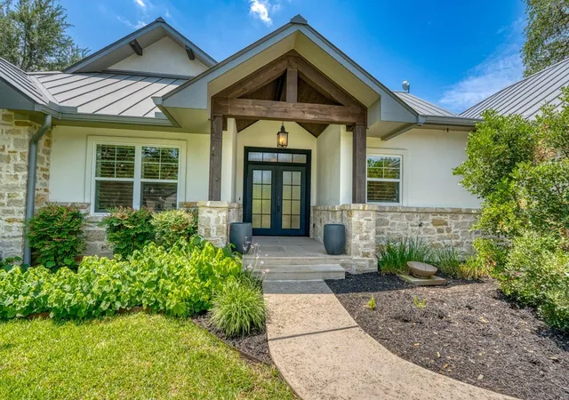 3rd image of 701 Indian Paint Trl, Horseshoe Bay, TX 78657 | MLS# 6950746