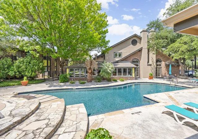 2nd image of 7685 Northcross Dr, Austin, TX 78757