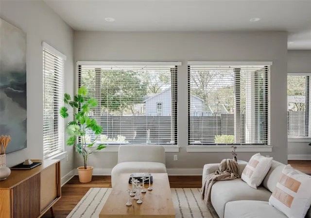 5th image of 2100 Chicon St, Austin, TX 78722 | MLS# 8624683