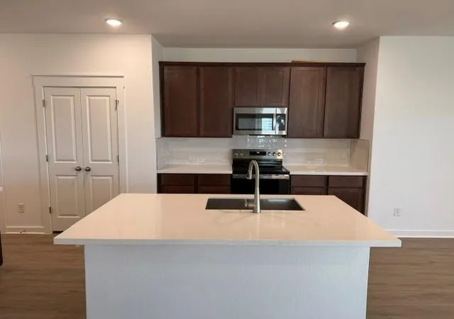Photo 3 of Sale Pending at 500 Quail Convey Dr, Jarrell, TX 76537 | MLS# 1610459 | Listing updated on 2026-08-21