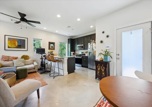 1st image of 5006 Baker St #B, Austin, TX 78721 | MLS# 6136167