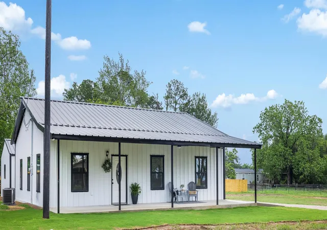 Homes for sale in Lexington, TX | 1110 Caldwell, Lexington, TX 78947 | MLS# 1802773