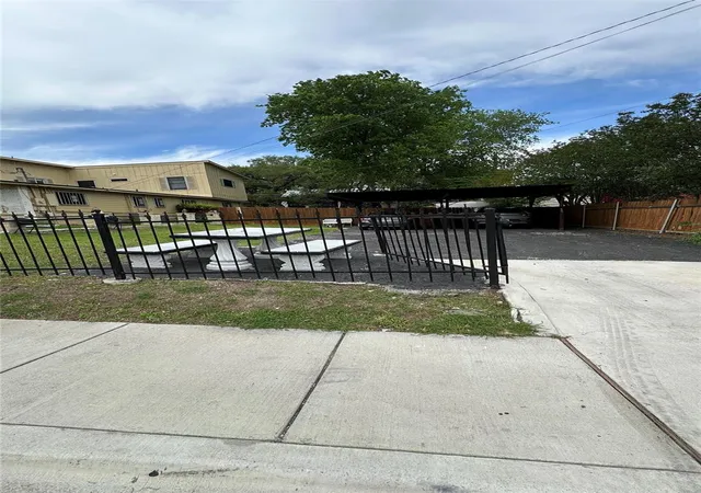 1st image of 3116 E 12th St, Austin, TX 78702 | MLS# 8421685