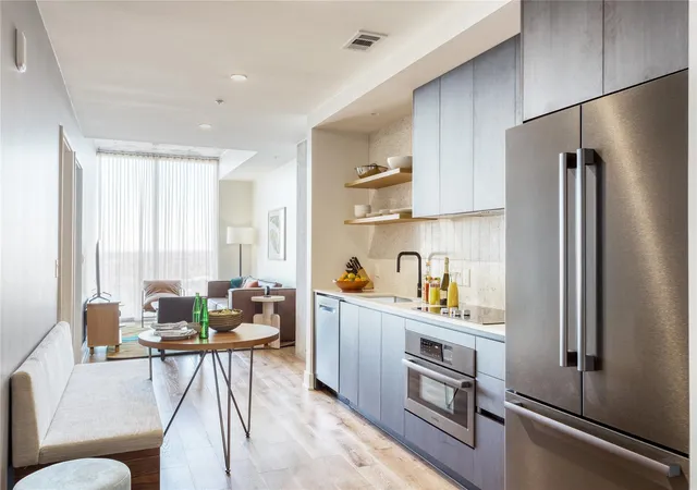 2nd image of 48 East Ave #2005, Austin, TX 78701 | MLS# 9421327