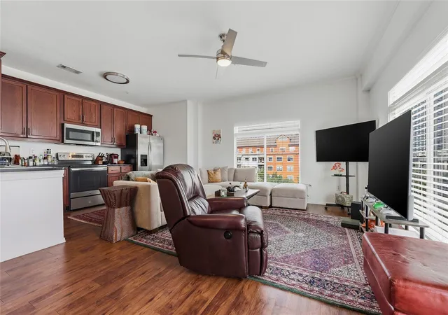 2nd image of 910 W 25th St #507, Austin, TX 78705 | MLS# 7009625