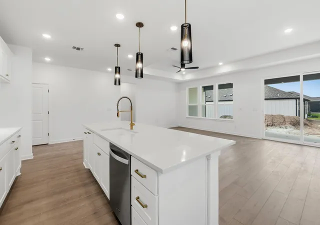 Photo 4 of Single family home for sale at 120 Centerfire Ln, Georgetown, TX 78633 | MLS# 7934714 | Listing updated on 2026-09-29