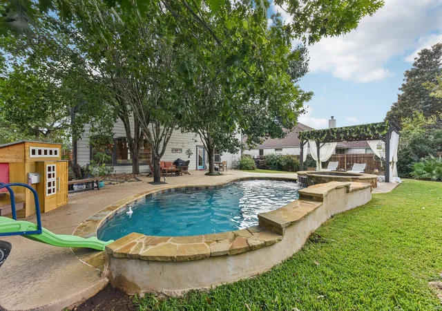 Photo 2 of Single family home for sale at 3219 Ash Glen Ln, Round Rock, TX 78681 | MLS# 1736635 | Listing updated on 2026-09-05