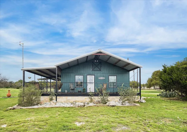 Homes for sale in Harper, TX | 129 N Rolling Oaks Ln, Harper, TX 78631 | MLS# 7670495