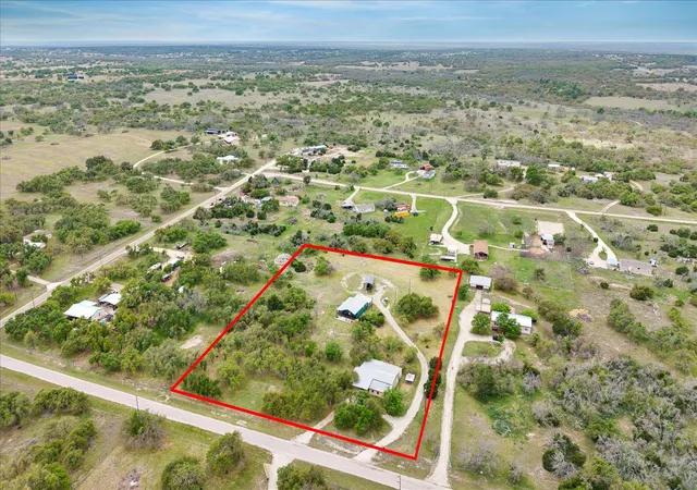 Homes for sale in Harper, TX | 129 N Rolling Oaks Ln, Harper, TX 78631 | MLS# 7670495