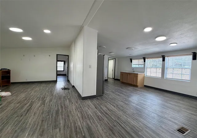 3rd image of 19511 Blanco Dr, Lago Vista, TX 78645 | MLS# 2400571