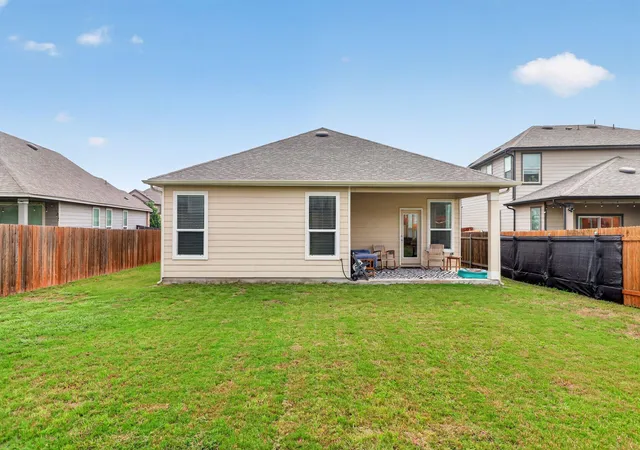 3rd image of 213 Jarbridge Dr, Kyle, TX 78640 | MLS# 5671830
