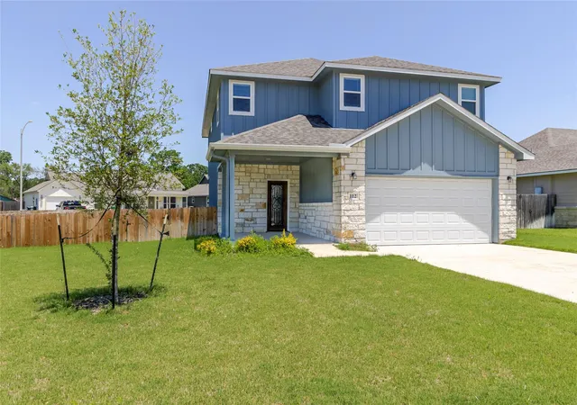 1st image of 112 Callie St, Smithville, TX 78957 | MLS# 3244387
