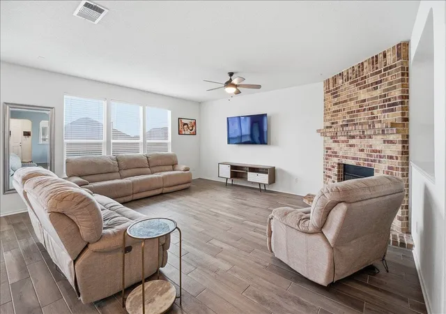 2nd image of 282 Crimson Ln, Kyle, TX 78640 | MLS# 2697768