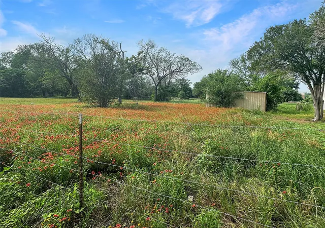5th image of 1314 Farm St, Bastrop, TX 78602 | MLS# 3705642