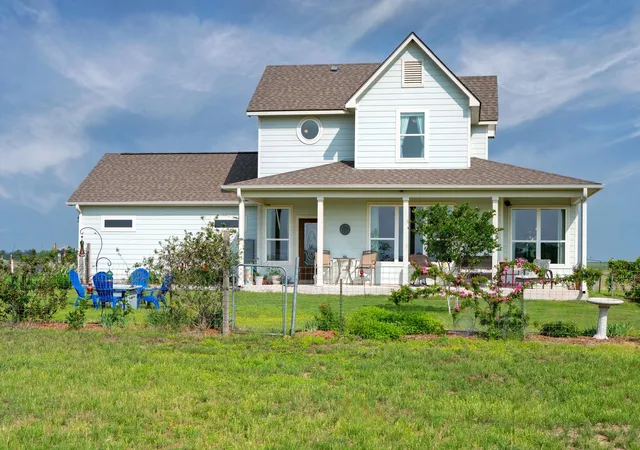 Photo 4 of Single family home for sale at 1662 County Rd 465, Elgin, TX | MLS# 8664189 | Listing updated on 2026-08-01