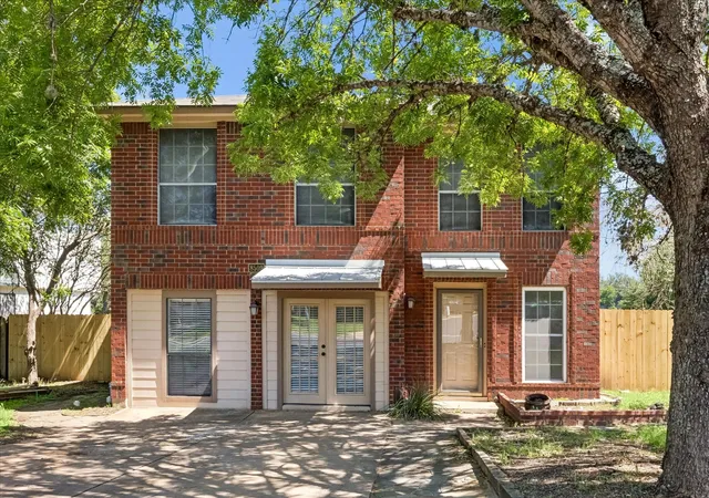 Photo 2 of Single family home for sale at 8509 Copano Dr, Austin, TX 78749 | MLS# 8810650 | Listing updated on 2026-09-01