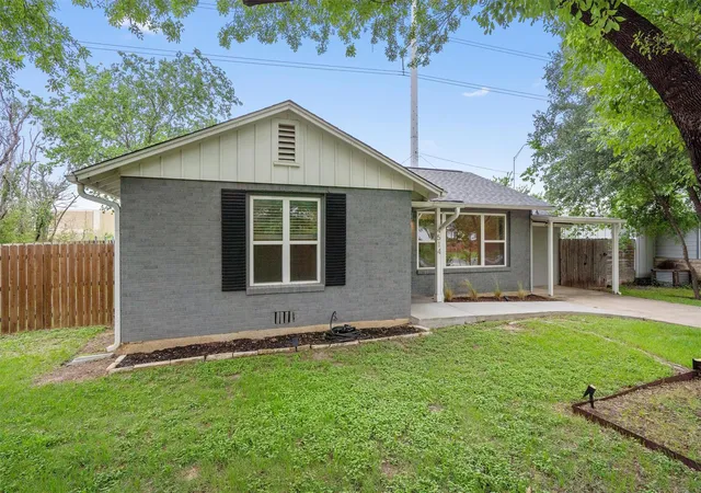 Photo 2 of Single family home for sale at 4514 Highland Ter, Austin, TX 78731 | MLS# 5409165 | Listing updated on 2026-10-02