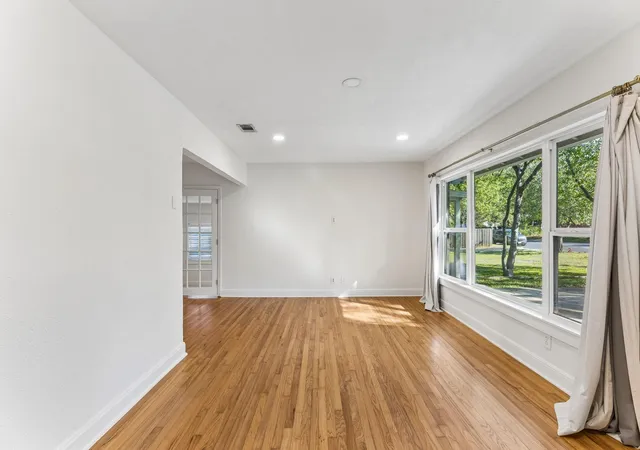 Photo 3 of Single family home for sale at 4514 Highland Ter, Austin, TX 78731 | MLS# 5409165 | Listing updated on 2026-10-18