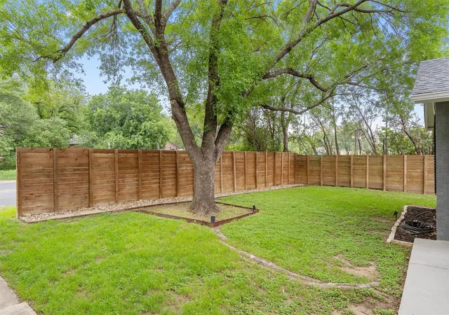 Photo 3 of Single family home for sale at 4514 Highland Ter, Austin, TX 78731 | MLS# 5409165 | Listing updated on 2026-10-02