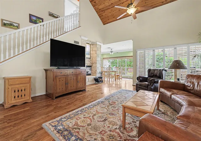 Photo 4 of Single family home for sale at 351 Laurel Crk, Hutto, TX 78634 | MLS# 6622081 | Listing updated on 2026-09-01