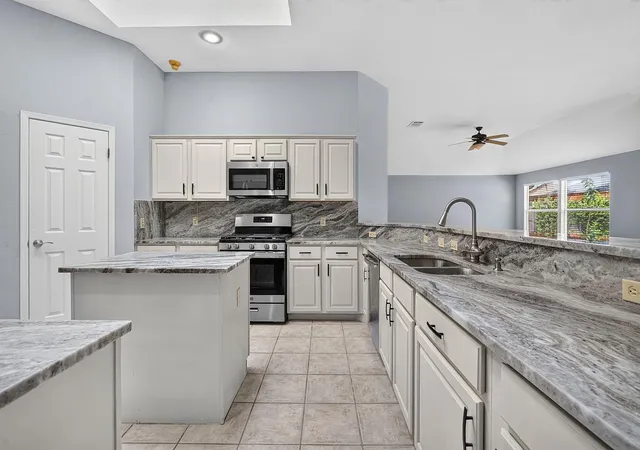Photo 3 of Single family home for sale at 4110 Paseo Dr, Austin, TX 78739 | MLS# 4622082 | Listing updated on 2026-10-26