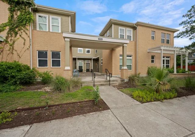 5th image of 4416 Berkman Dr, Austin, TX 78723