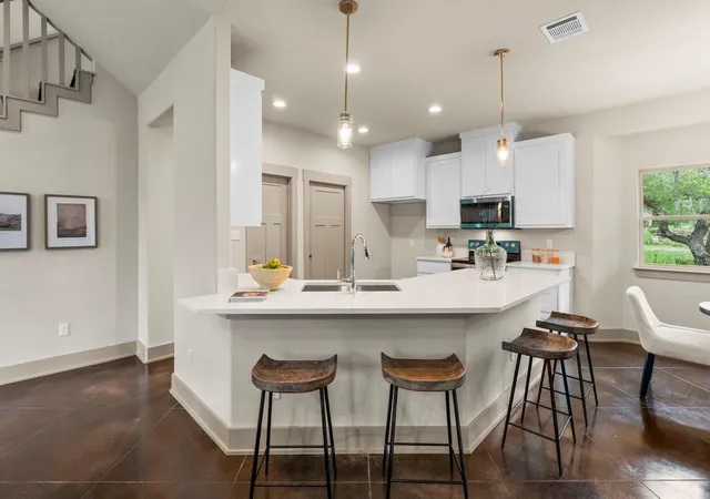 1st image of 112 Twin Creek Cir, Dripping Springs, TX 78620 | MLS# 2263176