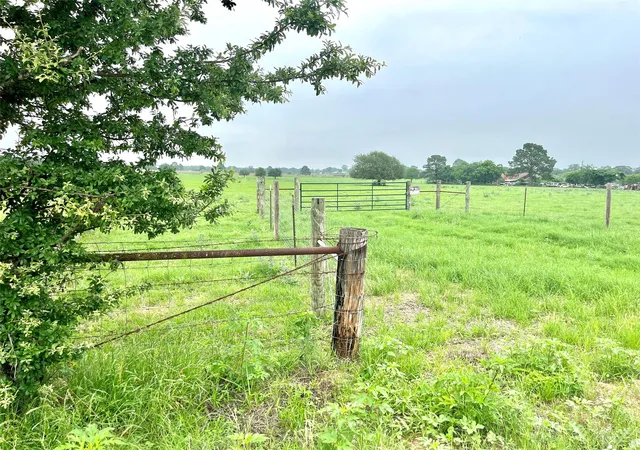 1st image of 5556 Acres Farris Lane Ln, Smithville, TX 78957 | MLS# 8665005