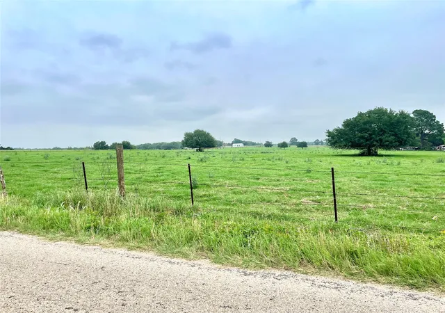 2nd image of 5556 Acres Farris Lane Ln, Smithville, TX 78957 | MLS# 8665005