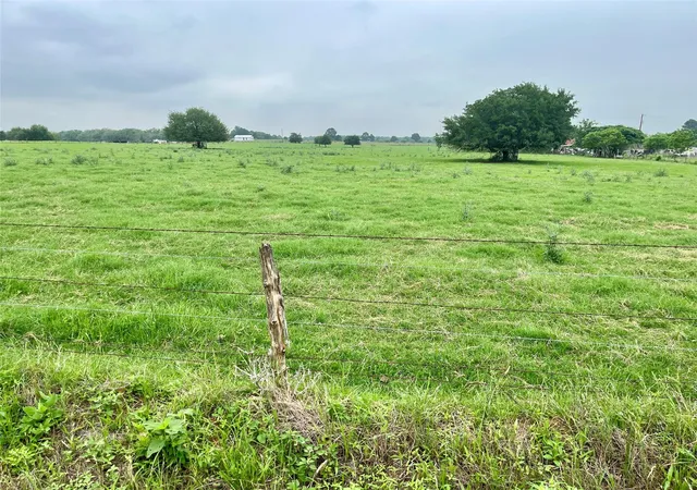 3rd image of 5556 Acres Farris Lane Ln, Smithville, TX 78957 | MLS# 8665005