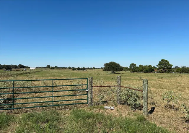Photo 3 of Land for sale at 5556 Acres Farris Ln, Smithville, TX 78957 | MLS# 8665005 | Listing updated on 2026-10-08