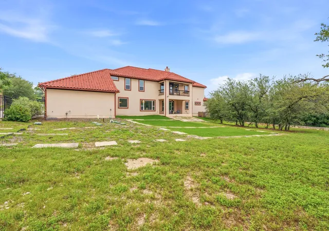 37th image of 427 Bella Montagna Cir, Austin, TX 78734 | MLS# 8245018