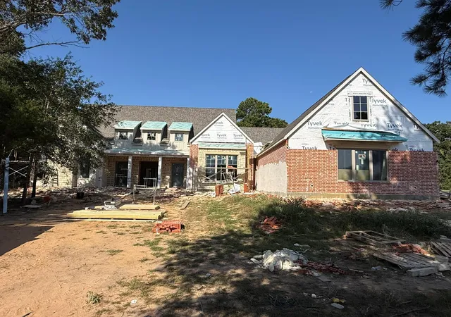 Photo 4 of Single family home for sale at 204 Rolling Oaks Dr, Hockley, TX 77447 | MLS# 6573979 | Listing updated on 2026-10-02