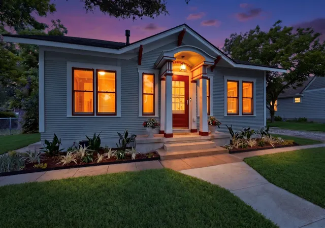1st image of 905 Howard St, Taylor, TX 76574 | MLS# 5871431