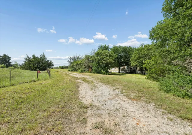 Photo 2 of Land for sale at 194 Private Rd 4663, Boyd, TX 76023 | MLS# 9969731 | Listing updated on 2026-05-05