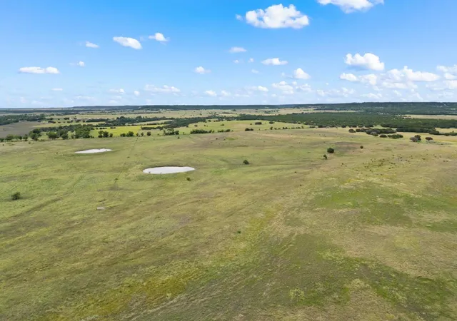 Homes for sale in Iredell, TX | 1806 County Road 2425, Iredell, TX 76649 | MLS# 5136239