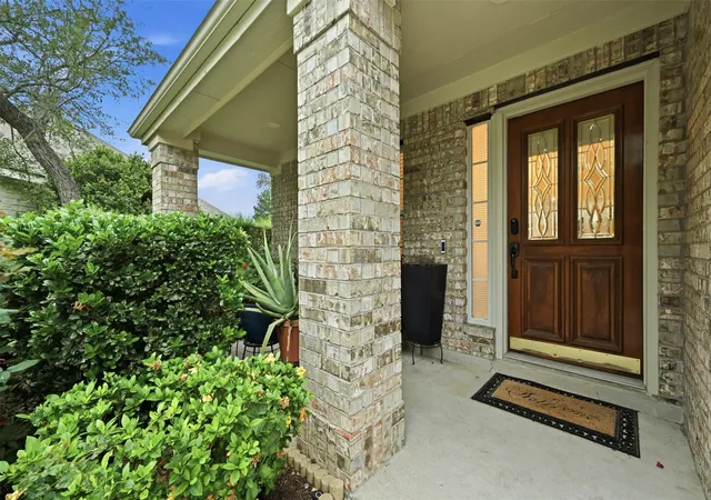 Photo 3 of Single family home for sale at 5604 Beachmont Ct, Austin, TX 78739 | MLS# 3674164 | Listing updated on 2026-09-22