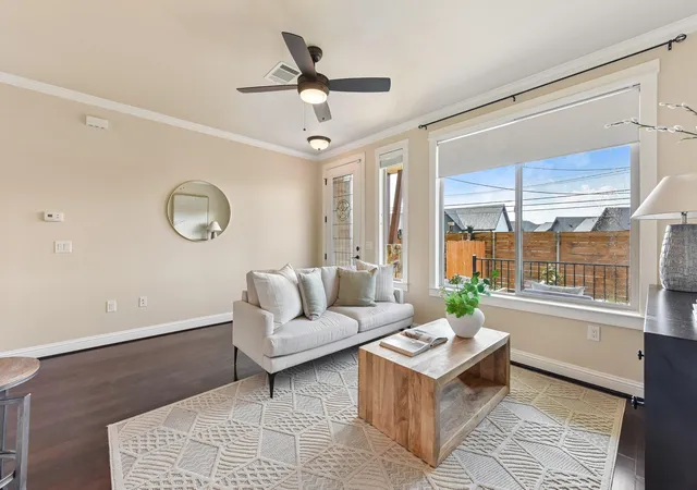 4th image of 1185 Springdale Rd, Austin, TX 78721 | MLS# 9539295
