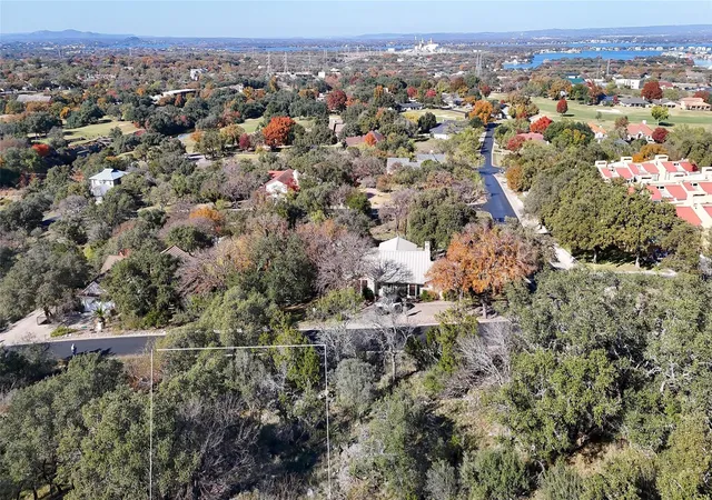 2nd image of 505 Saddle Horn, Marble Falls, TX 78657 | MLS# 7282859