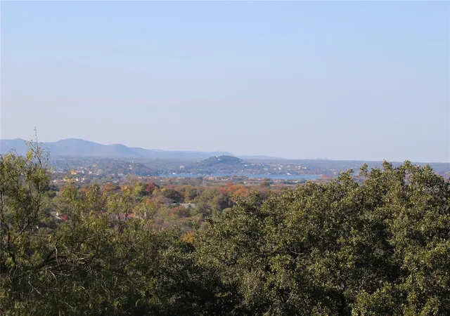 5th image of 505 Saddle Horn, Marble Falls, TX 78657 | MLS# 7282859