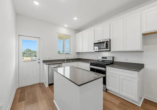 3rd image of 108 Blackfoot Daisy Path, San Marcos, TX 78666 | MLS# 6056514