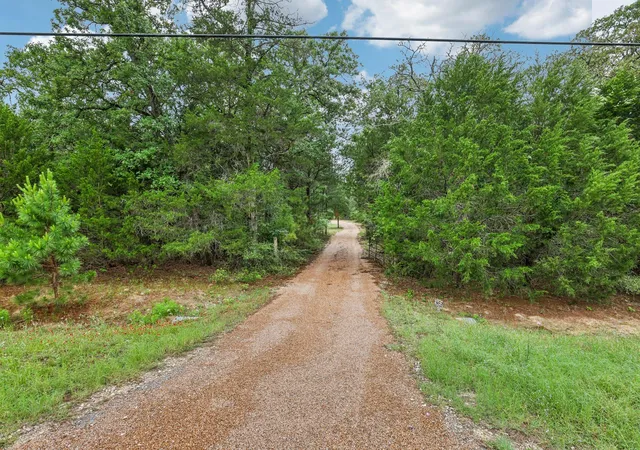 2nd image of 267 Corral Rd, Smithville, TX 78957 | MLS# 6254226