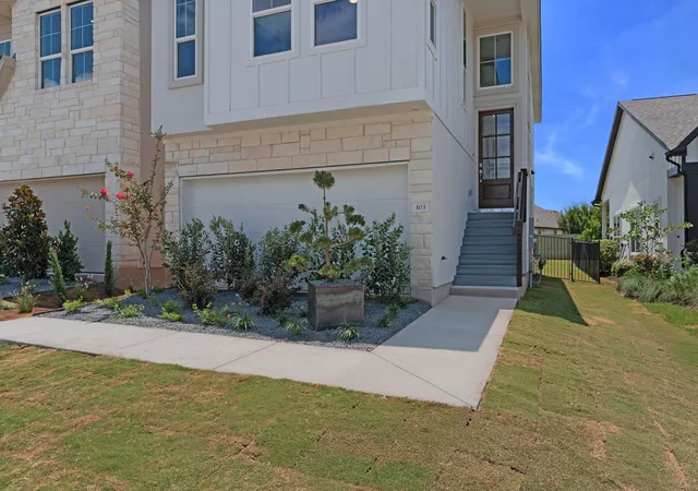 Photo 2 of Single family home for sale at 207 Flora Springs Cv, Liberty Hill, TX 78642 | MLS# 8965539 | Listing updated on 2026-09-03