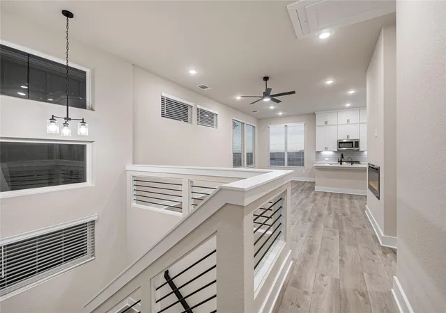 4th image of 207 Flora Springs Cv, Liberty Hill, TX 78642 | MLS# 8965539