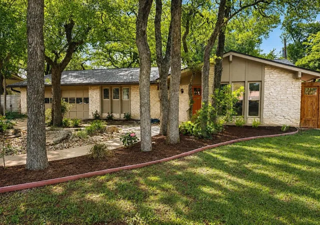 3rd image of 12904 Trailwood Rd, Austin, TX 78727 | MLS# 1438015