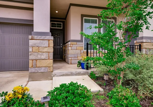 Photo 3 of Single family home for sale at 205 Wingstem Way, Georgetown, TX 78633 | MLS# 3758232 | Listing updated on 2026-10-22