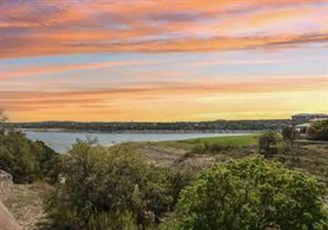 2nd image of 1101 Ivean Pearson Rd, Lago Vista, TX 78645
