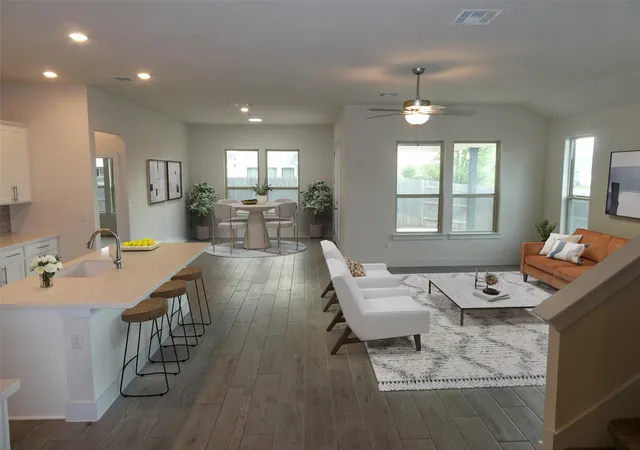 Photo 4 of Single family home for sale at 8201 Greyhawk Cv, Austin, TX 78744 | MLS# 1406813 | Listing updated on 2026-10-09